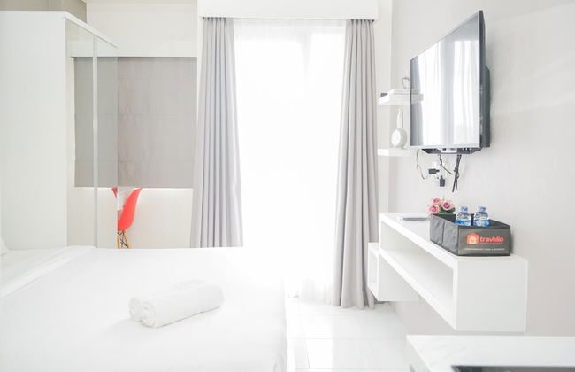 Elegant with Brand New at Studio Emerald Bintaro Apartment - Foto 8