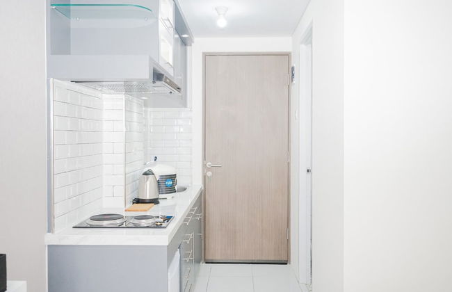 Elegant with Brand New at Studio Emerald Bintaro Apartment - Foto 5