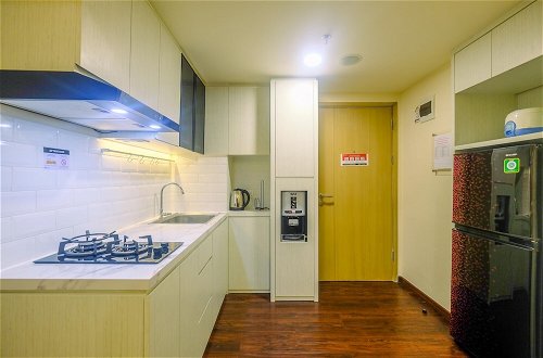 Photo 15 - New Furnished and Minimalist 2BR + 1 Office Room at Meikarta Apartment