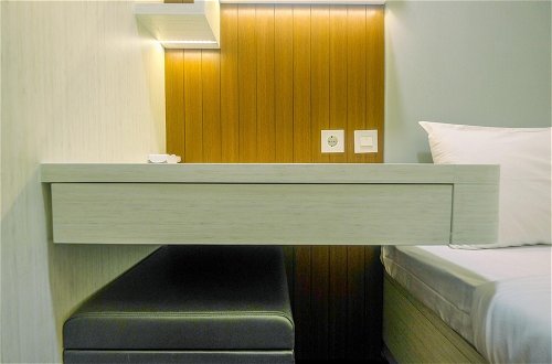 Foto 6 - New Furnished and Minimalist 2BR + 1 Office Room at Meikarta Apartment