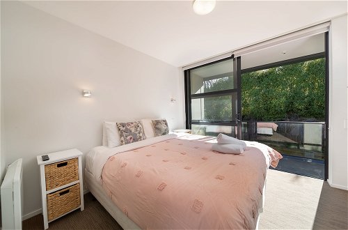 Foto 4 - Modern Queenstown Apartment & Great Lake Views