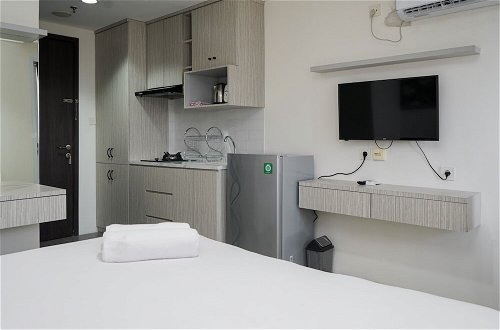 Foto 3 - Comfortable And Simply Studio At Bintaro Icon Apartment