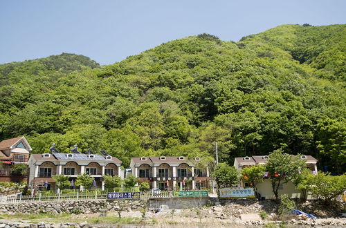 Photo 18 - Ulsan Edelweiss Pension