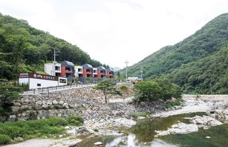 Foto 1 - Yeoninsan Hot Spring Resort