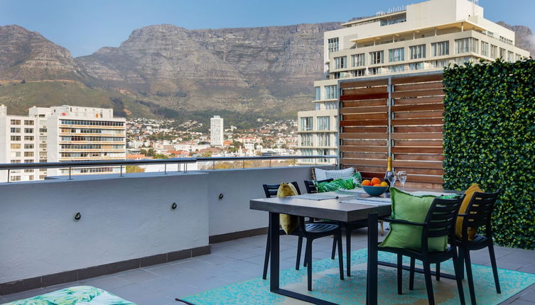 Foto 1 - Luxury Table Mountain Balcony Apartment