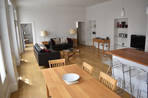 Photo 18 - Centrally Located 1-bed Apartment in Inverness