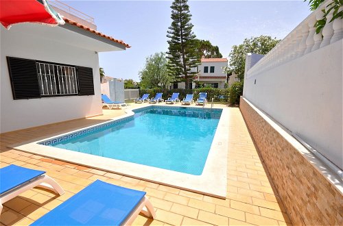 Photo 15 - Spacious 4 Bedroom Villa Located in its own Grounds, With Private Pool and Bbq
