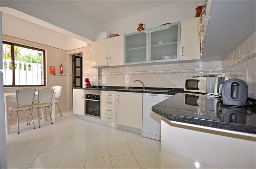Photo 19 - Spacious 4 Bedroom Villa Located in its own Grounds, With Private Pool and Bbq
