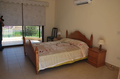 Photo 3 - Pomos Villa - Only 50m to the Sea, Picturesque - Tranquil Area, Paphos