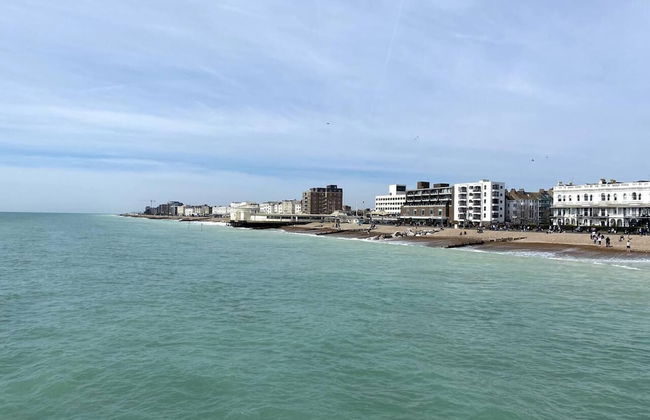Worthing Beach 180 - 2 bed Seafront With Parking - Foto 29