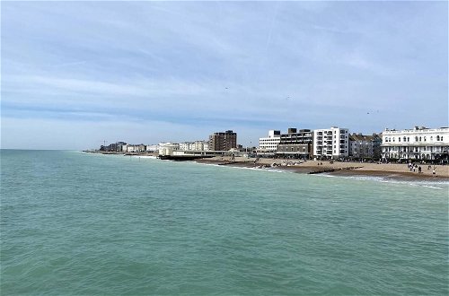 Photo 29 - Worthing Beach 180 - 2 bed Seafront With Parking