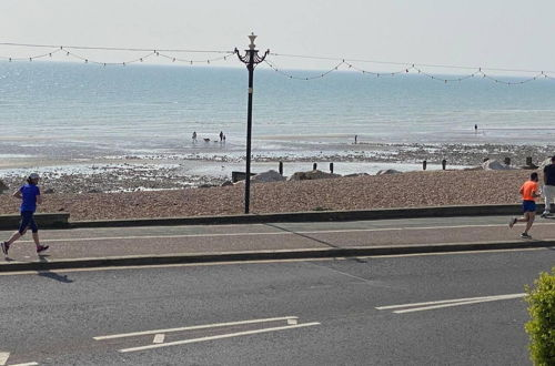 Photo 28 - Worthing Beach 180 - 2 bed Seafront With Parking