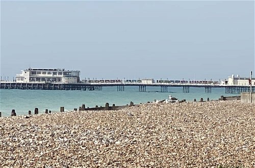 Photo 27 - Worthing Beach 180 - 2 bed Seafront With Parking