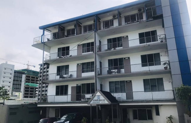 Town House Apartment Hotels Suva - Foto 1