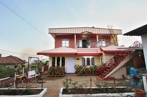 Photo 1 - OYO 11425 Home Peaceful Stay Madikeri