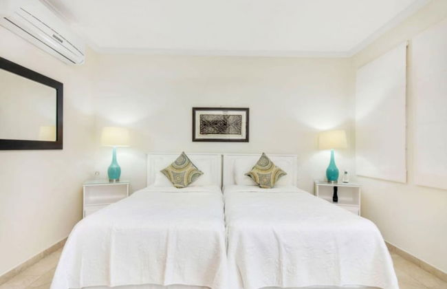 Sapphire Beach Condominiums by Blue Sky Luxury - Foto 7