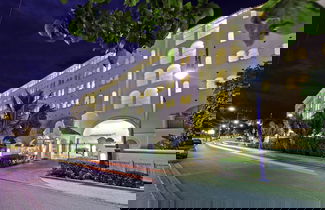 Foto 1 - Sapphire Beach Condominiums by Blue Sky Luxury
