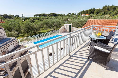 Photo 20 - Villa With the Pool Near Vela Luka