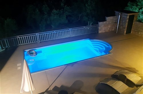 Foto 30 - Villa With the Pool Near Vela Luka