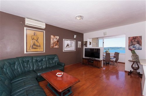 Foto 17 - Apartment With Breathtaking sea View