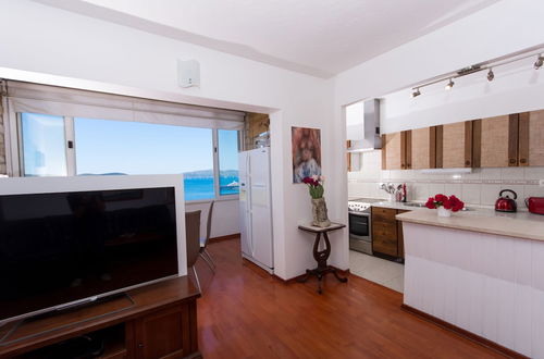 Photo 11 - Apartment With Breathtaking sea View