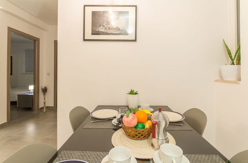 Photo 16 - Gzira Central Bright & Modern 2bdr Apt