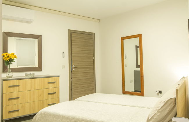 Gzira Central Bright & Modern 2bdr Apt - Foto 8