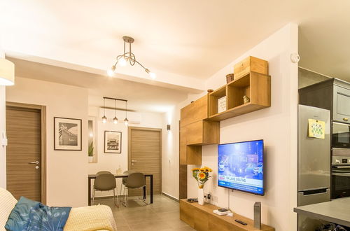 Photo 23 - Gzira Central Bright & Modern 2bdr Apt