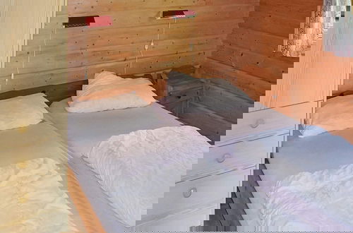 Foto 6 - 8 Person Holiday Home in Olden