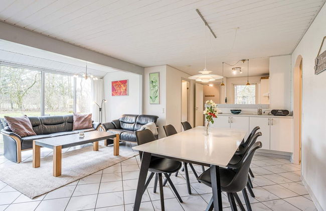 8 Person Holiday Home in Oksbol - Foto 20