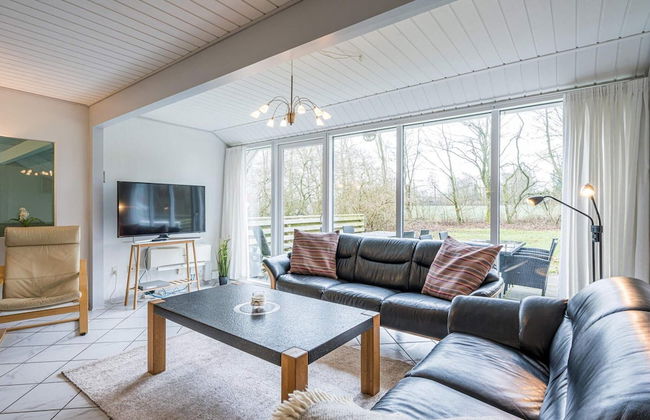 8 Person Holiday Home in Oksbol - Foto 10