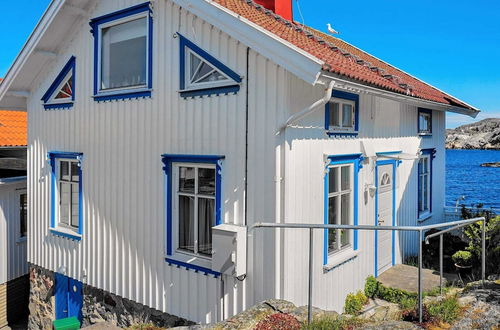 Foto 1 - 6 Person Holiday Home in Gullholmen