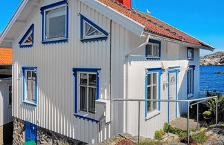 Foto 1 - 6 Person Holiday Home in Gullholmen