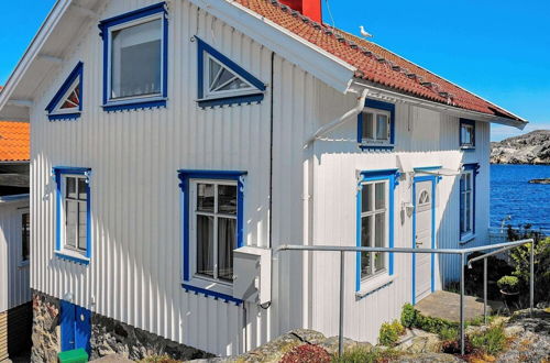 Foto 1 - 6 Person Holiday Home in Gullholmen