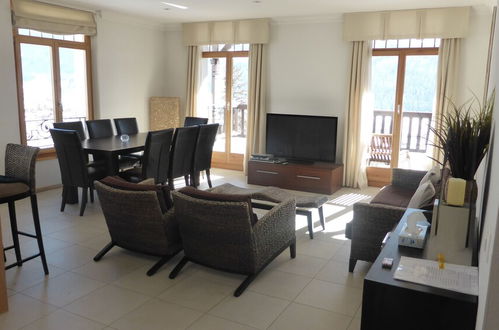 Foto 7 - Luxury Apartment, Panoramic Mountain Views, 5 Star Spa Facilities - 4 Bedroom