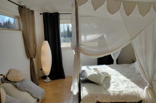 Photo 4 - Charming 2-bed House at the Lake Close Gustavsfors