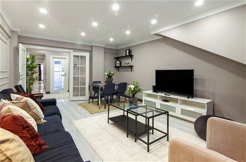 Foto 3 - Comfy and Central Flat in the Heart of Sisli