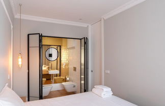 Photo 3 - Feel Porto Downtown Charming Apartment II