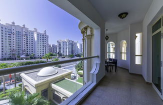 Photo 2 - Stylish Apt With Large Patio Close to the Beach