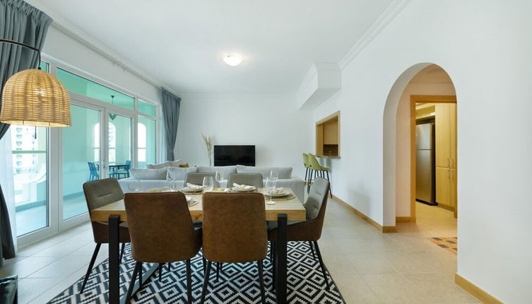 Foto 1 - Stylish Apt With Large Patio Close to the Beach