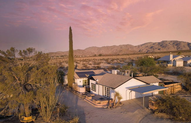 Cowboy Pool, Fire Pit, Backyard Chic Ranch Retreat Asteroid by Avantstay - Photo 1