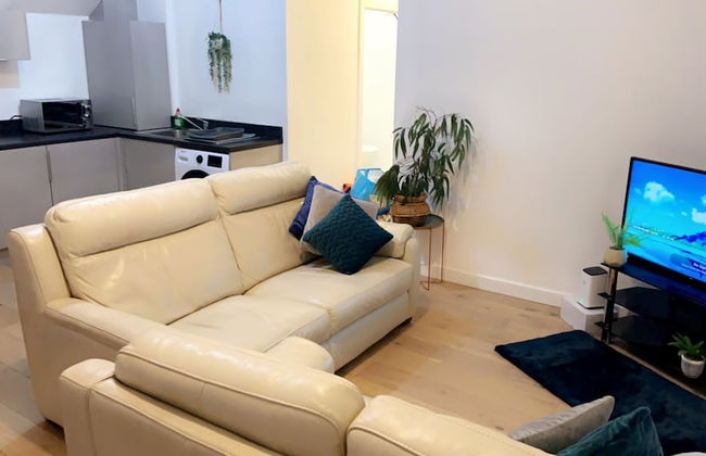 Inviting 2-bed Apartment in Wakefield Charming - Foto 23