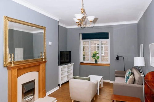 Photo 1 - Cosy 2 Bedroom Flat in Craigleith