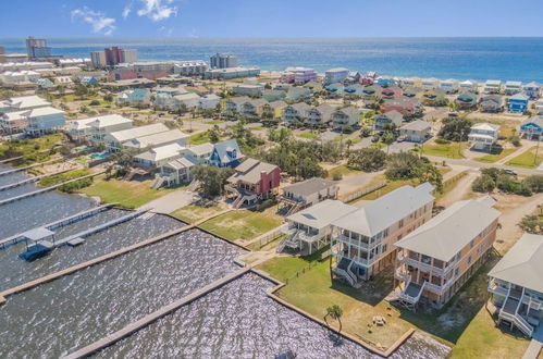 Foto 71 - Large Waterfront Duplex in Gulf Shores Pet Friend