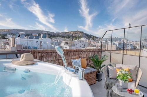 Photo 9 - Topfloor Getaway Balcony&hot Tub+acropolis View