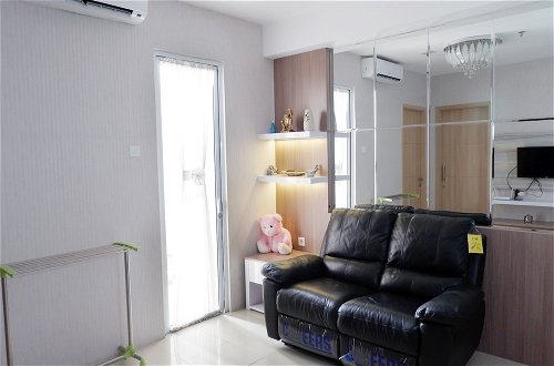 Photo 22 - Comfort 1BR Apartment with Sofa Bed connected to Mall Bassura City