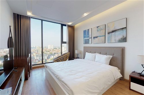 Photo 10 - Luxury Apartment in Vinhomes Metropolis