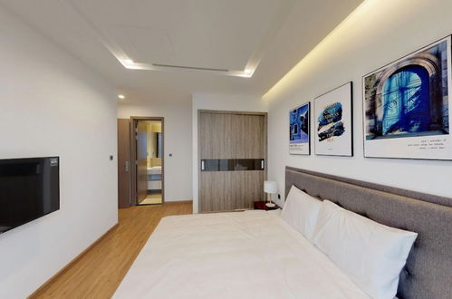 Photo 22 - Luxury Apartment in Vinhomes Metropolis