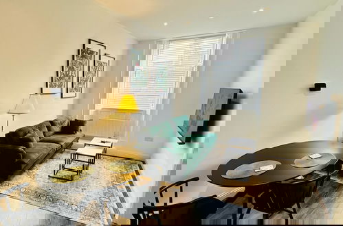 Photo 1 - Barnet House Serviced Apartments