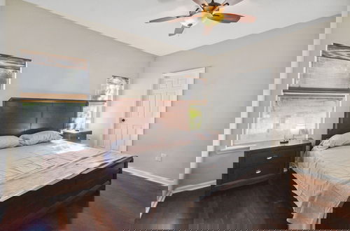 Photo 2 - Exquisite Waterfront Retreat - Pet Friendly by RedAwning